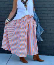 Load image into Gallery viewer, Emma Gaucho Pants in Vols
