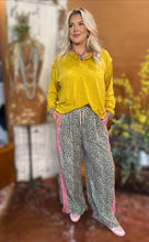 Load image into Gallery viewer, Alamo Leopard Pants