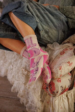 Load image into Gallery viewer, Circus Love MP Socks Lilac Water