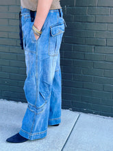 Load image into Gallery viewer, Diesel Cargo Pants