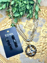 Load image into Gallery viewer, Alaina Earrings