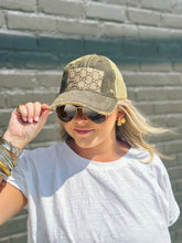 Load image into Gallery viewer, Guhcci Designer Hat in Vintage Black