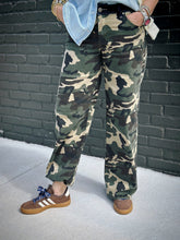 Load image into Gallery viewer, Revise Camo Jeans