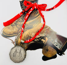 Load image into Gallery viewer, Meditate Necklace