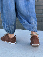 Load image into Gallery viewer, Lincoln Suede Sneakers