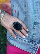 Load image into Gallery viewer, Gorge Oval Ring