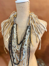 Load image into Gallery viewer, Glitzy Chic Necklace