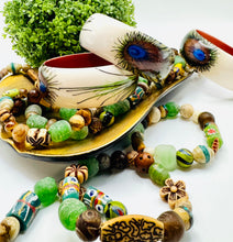 Load image into Gallery viewer, Territory Glass Bead Bracelet