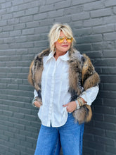 Load image into Gallery viewer, Stark Fox Fur Cape