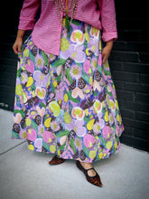 Load image into Gallery viewer, Beekeeper Floral Skirt