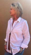 Load image into Gallery viewer, Classic White Button-Up Top
