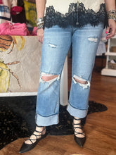 Load image into Gallery viewer, Shelly Crop Straight Jeans
