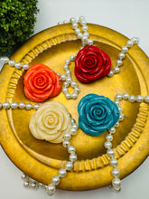 Load image into Gallery viewer, Rose Garden Necklace