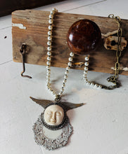 Load image into Gallery viewer, Fly with the Moon Necklace