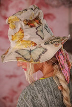 Load image into Gallery viewer, Butterfly Appliqué Hat