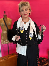 Load image into Gallery viewer, Haverty Eyelet Set