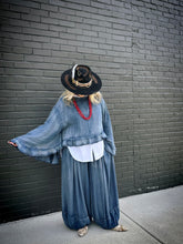 Load image into Gallery viewer, Moon Shade Ruffle Cape