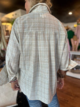 Load image into Gallery viewer, Elise Button-Up Top