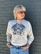 Load image into Gallery viewer, Queen Crest Pullover