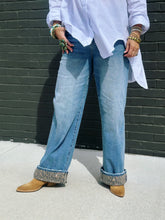 Load image into Gallery viewer, Fearless Cheetah Cuff Jeans