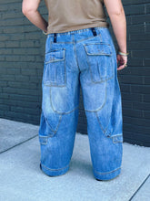Load image into Gallery viewer, Diesel Cargo Pants