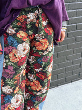 Load image into Gallery viewer, Blossom Barrel Jeans