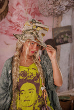 Load image into Gallery viewer, Butterfly Appliqué Hat