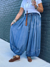 Load image into Gallery viewer, Doubtful Dreams Pants