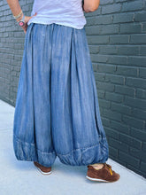 Load image into Gallery viewer, Doubtful Dreams Pants