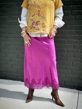Load image into Gallery viewer, Charem Lace Skirt in Bright Grape