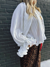 Load image into Gallery viewer, Nick of Time Top in Ivory