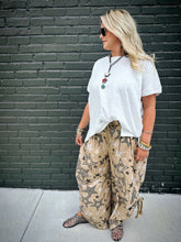 Load image into Gallery viewer, Starstruck Pants