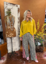 Load image into Gallery viewer, Alamo Leopard Pants
