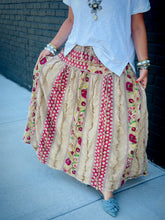 Load image into Gallery viewer, Garden Day Skirt
