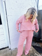 Load image into Gallery viewer, Peppermint Striped Set
