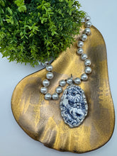Load image into Gallery viewer, China Plate Necklace
