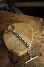 Load image into Gallery viewer, Lope Circle Bracelet
