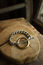 Load image into Gallery viewer, Lope Circle Bracelet
