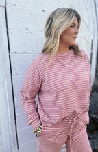 Load image into Gallery viewer, Peppermint Striped Set

