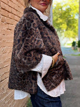 Load image into Gallery viewer, Harmony Cheetah Caplet
