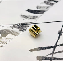 Load image into Gallery viewer, Roddy Ring in Aurum
