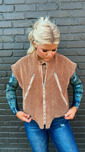 Load image into Gallery viewer, Teddy Chord Vest
