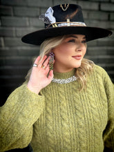 Load image into Gallery viewer, Zuri Earrings
