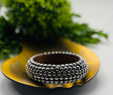 Load image into Gallery viewer, Tuft Wooden Bangles(Smaller)
