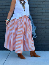 Load image into Gallery viewer, Emma Gaucho Pants in Vols
