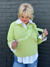 Load image into Gallery viewer, Juliep Pullover in Celery
