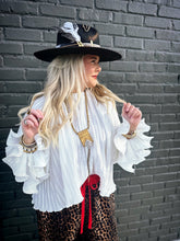 Load image into Gallery viewer, Nick of Time Top in Ivory
