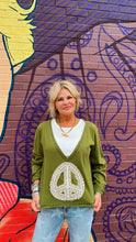 Load image into Gallery viewer, Live Light Peace Top in Olive
