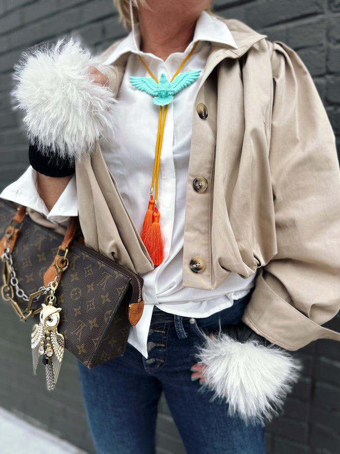 Verified Fingerless Gloves in White