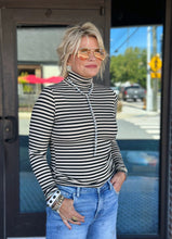 Load image into Gallery viewer, Frankie Turtle Neck Top
